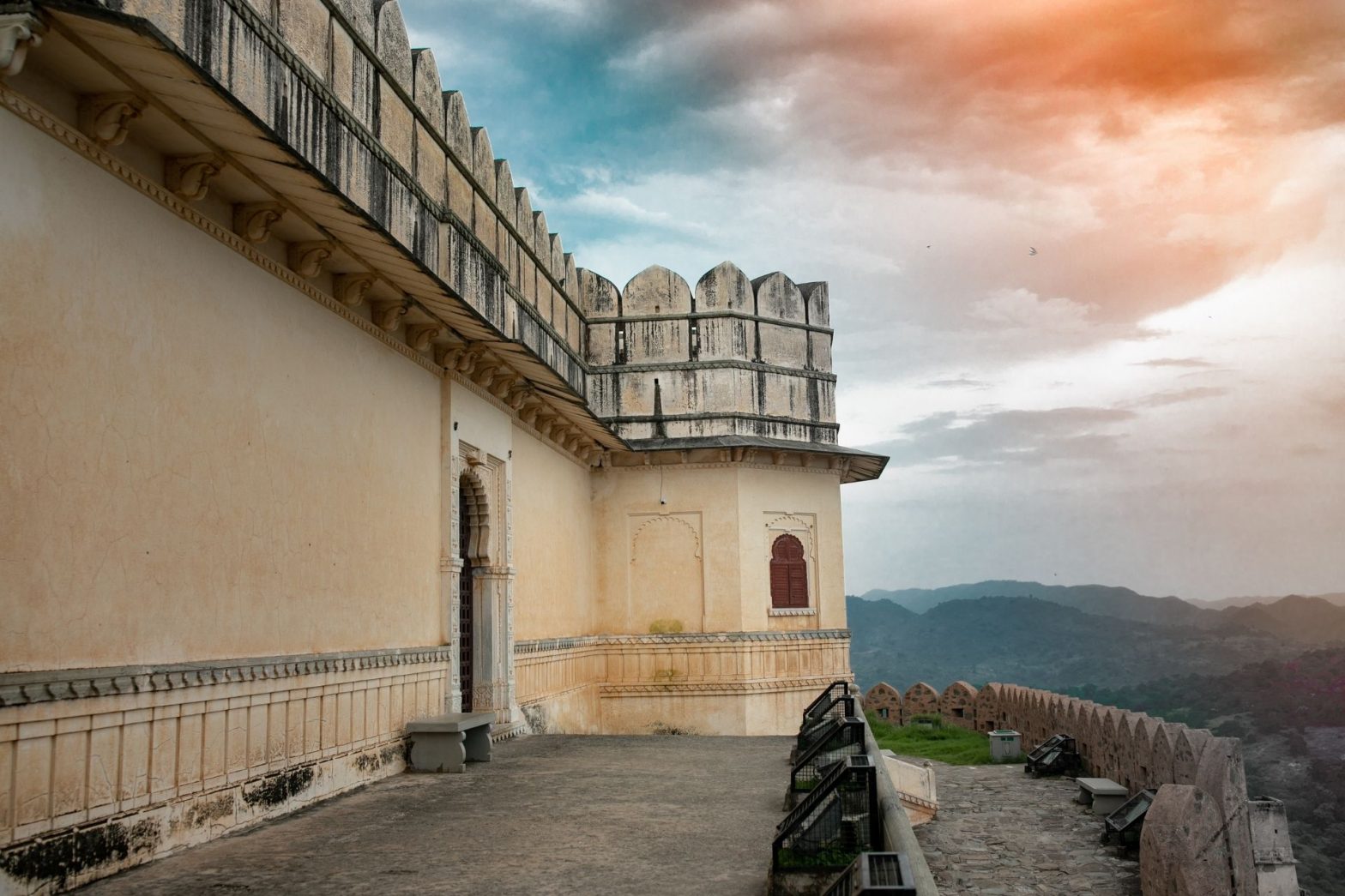 Udaipur to Kumbhalgarh Car Rental w/ Price from Udaipur Wheels